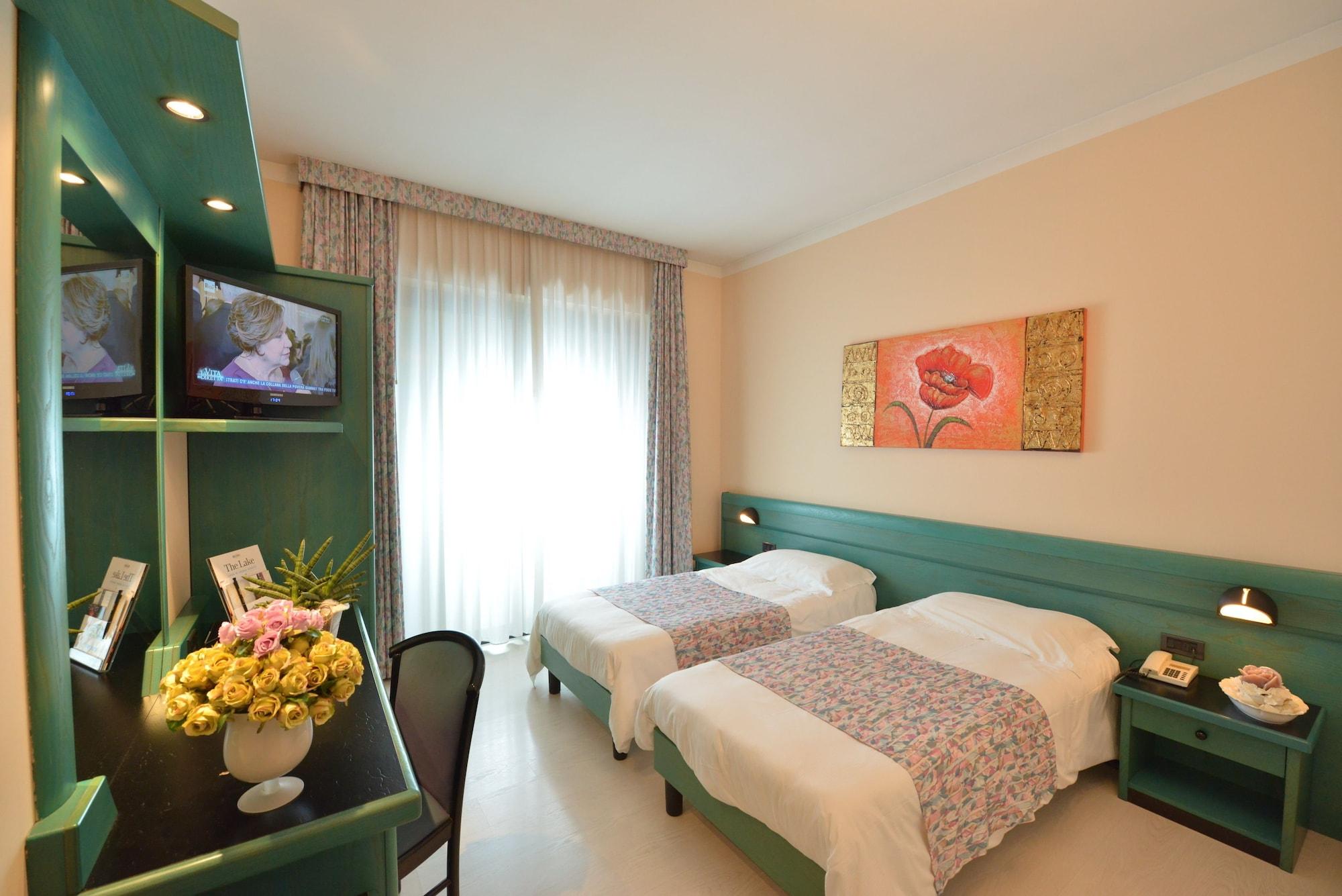 Hotel Eden Valeggio sul Mincio Luaran gambar