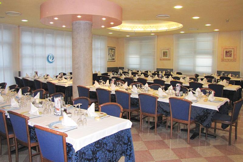 Hotel Eden Valeggio sul Mincio Luaran gambar